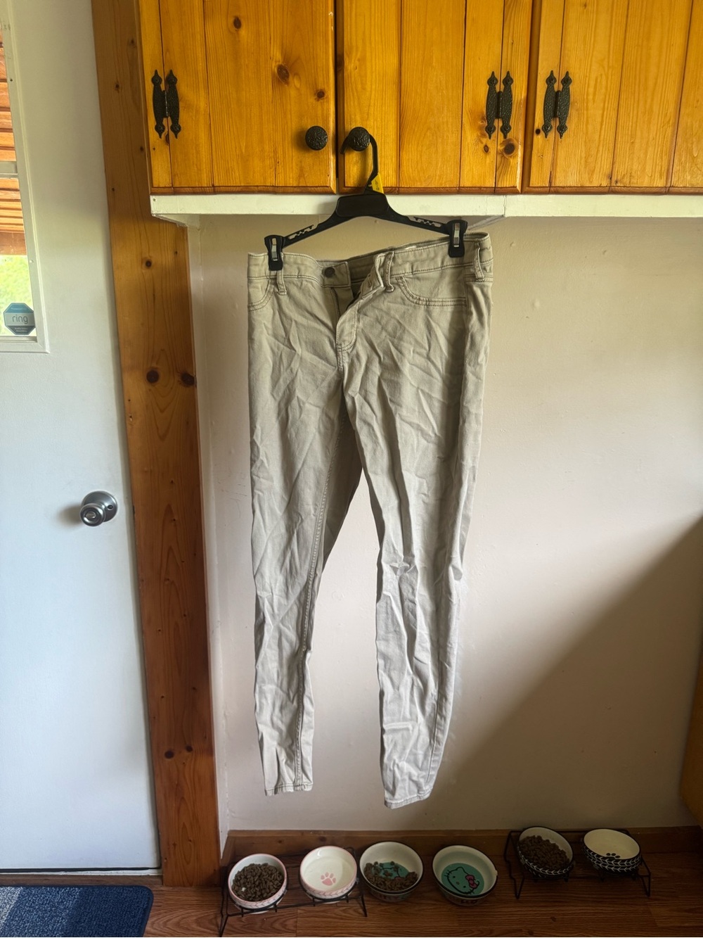 Hollister Super Skinny Jeans in Light Beige